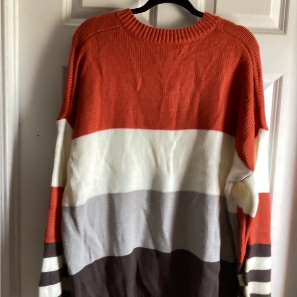 Haptics by holly harper boutique sweater, plus size 2x, striped, v neck - Picture 6 of 6